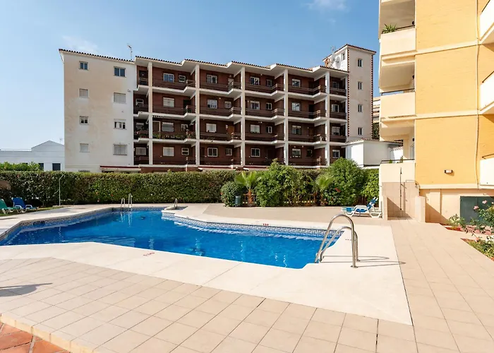 Apartament Sunrise Haven, Spacious, Bright, Pool, Terraces