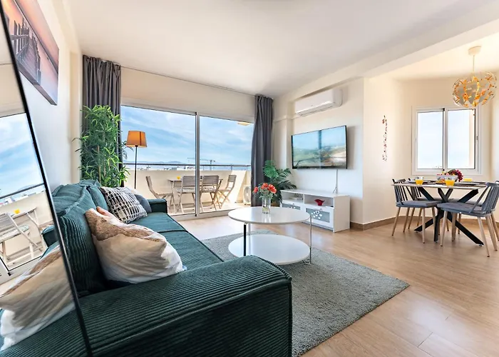 Apartament Sunrise Haven, Spacious, Bright, Pool, Terraces *