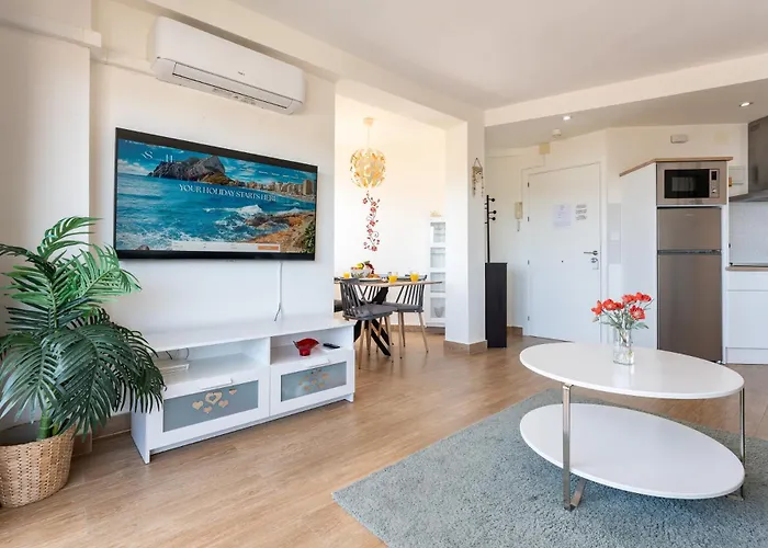 Sunrise Haven, Spacious, Bright, Pool, Terraces Apartament Torremolinos