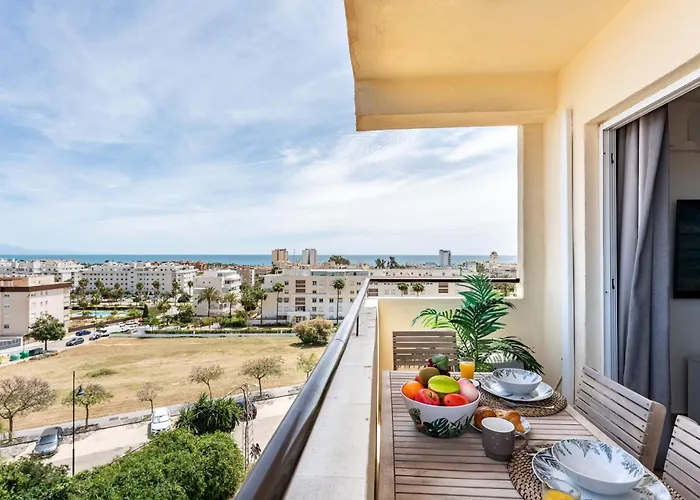 Apartament Sunrise Haven, Spacious, Bright, Pool, Terraces *