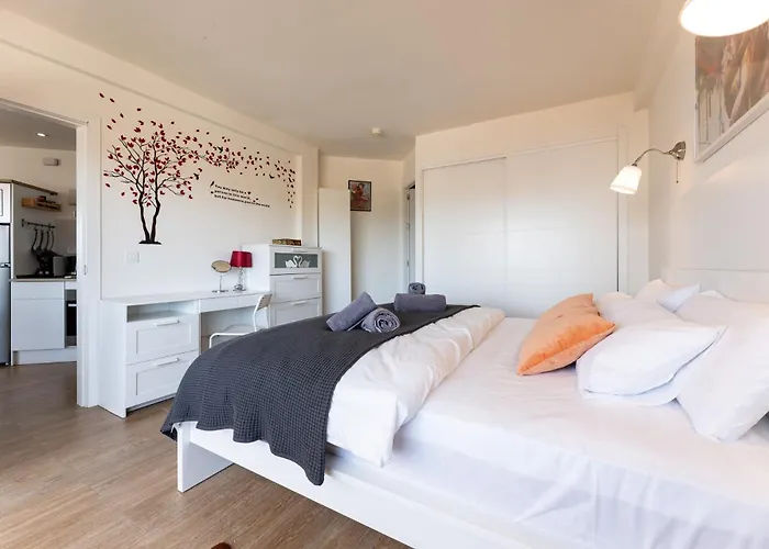 Sunrise Haven, Spacious, Bright, Pool, Terraces *