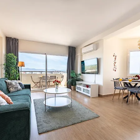 Sunrise Haven, Spacious, Bright, Pool, Terraces