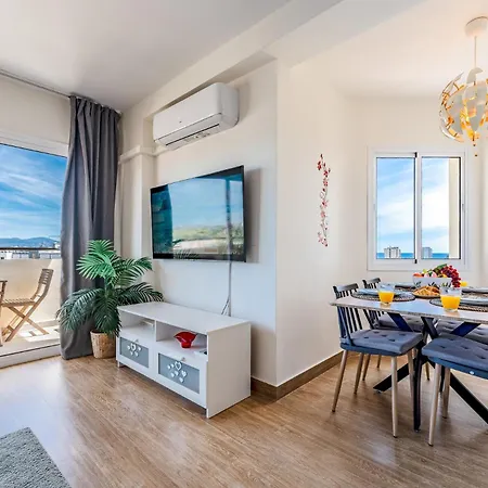 Sunrise Haven, Spacious, Bright, Pool, Terraces Апартаменты