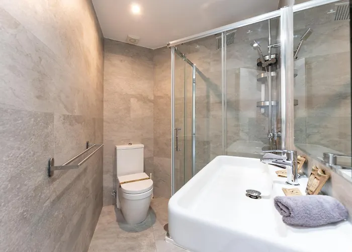 Apartment Sunrise Haven, Spacious, Bright, Pool, Terraces *