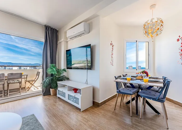 Sunrise Haven, Spacious, Bright, Pool, Terraces Apartment