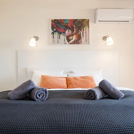 Apartamento Sunrise Haven, Spacious, Bright, Pool, Terraces